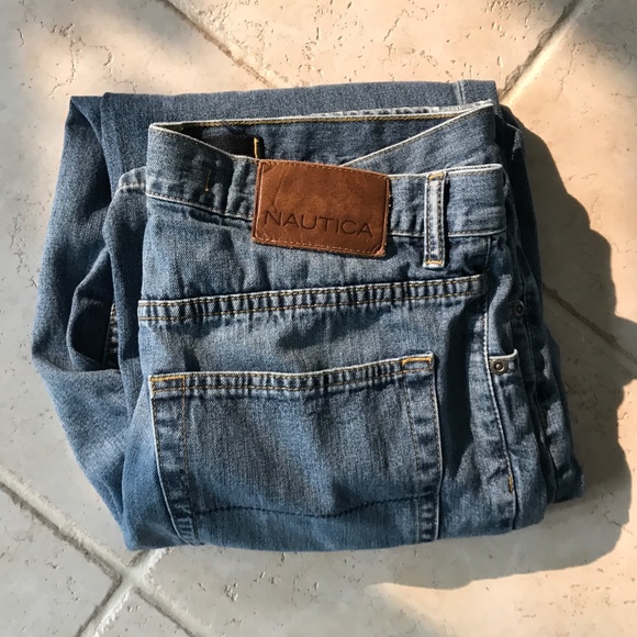 Great Condition Relaxed Fit Jeans - Picture 2 of 3
